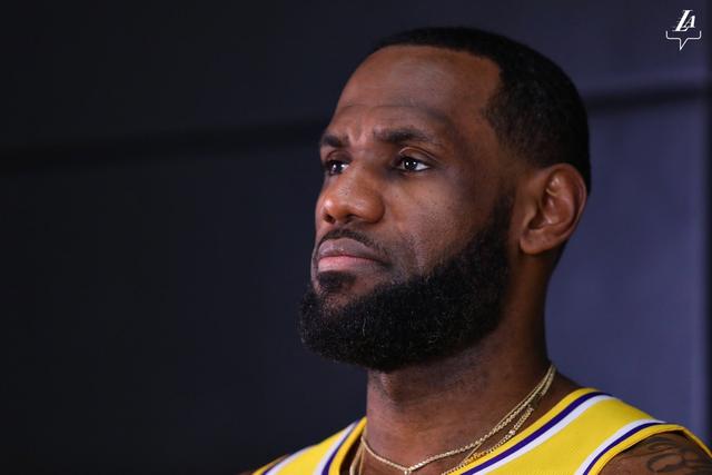 沙滩运动凭什么吸引人？听听亚沙会两位中国旗手怎么说沙滩运动凭什么吸引人？听听亚沙会两位中国旗手怎么说